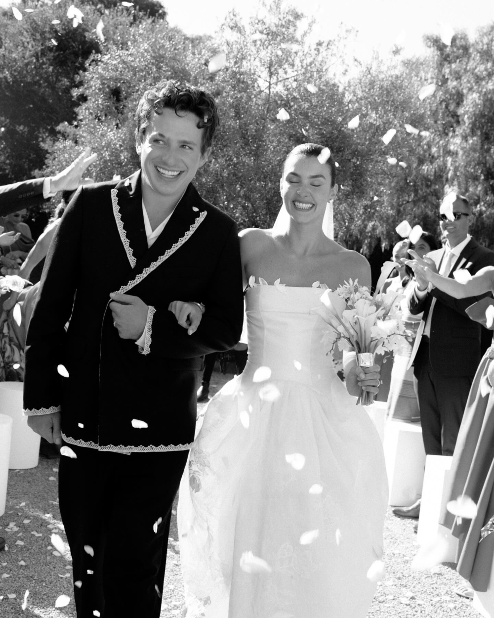Charlie Puth結婚曬婚禮現場照