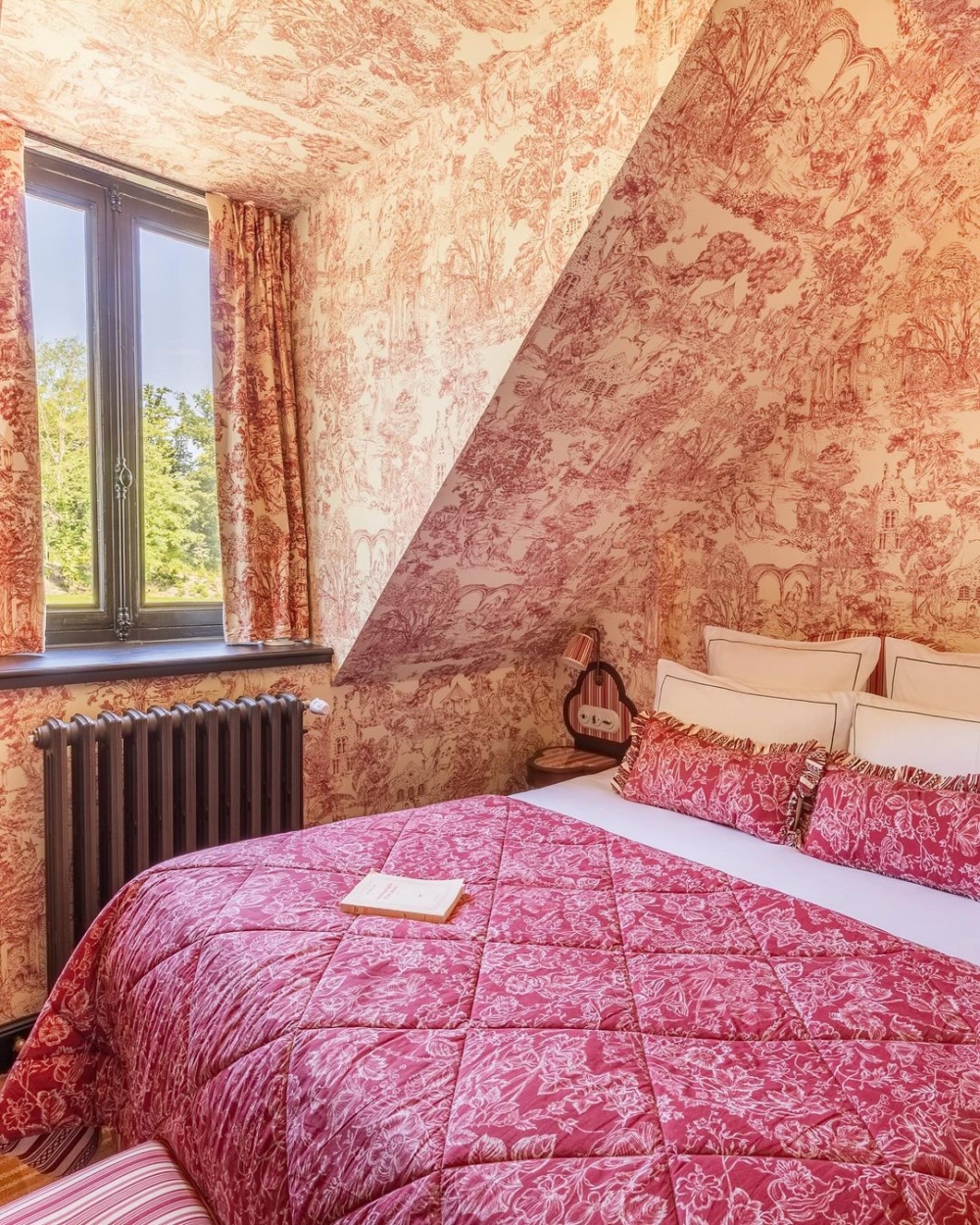 Cordélia de Castellane在原有的基礎加上裝飾