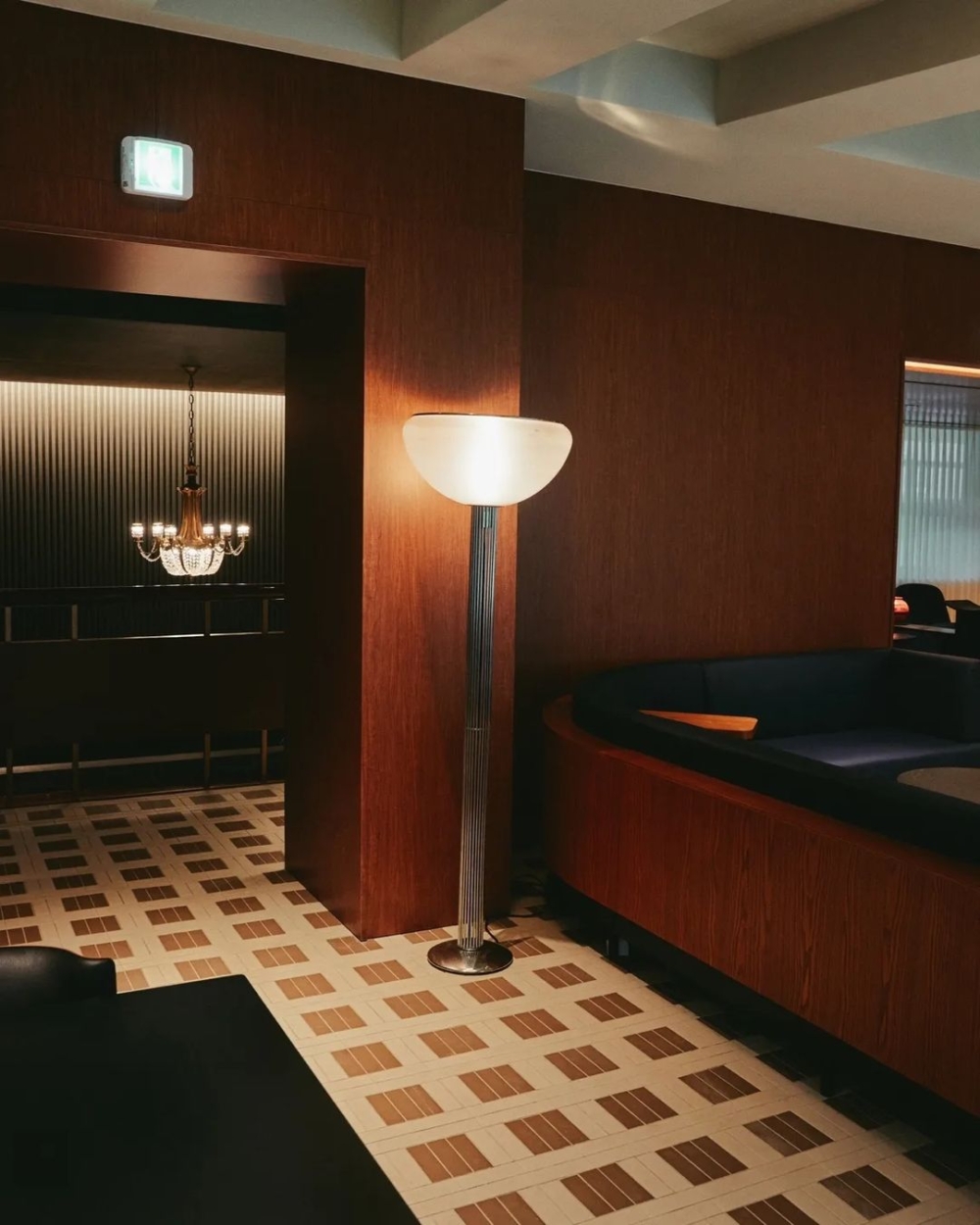 「Jangchung Lounge R」提供讓人放鬆與高效的雙重體驗