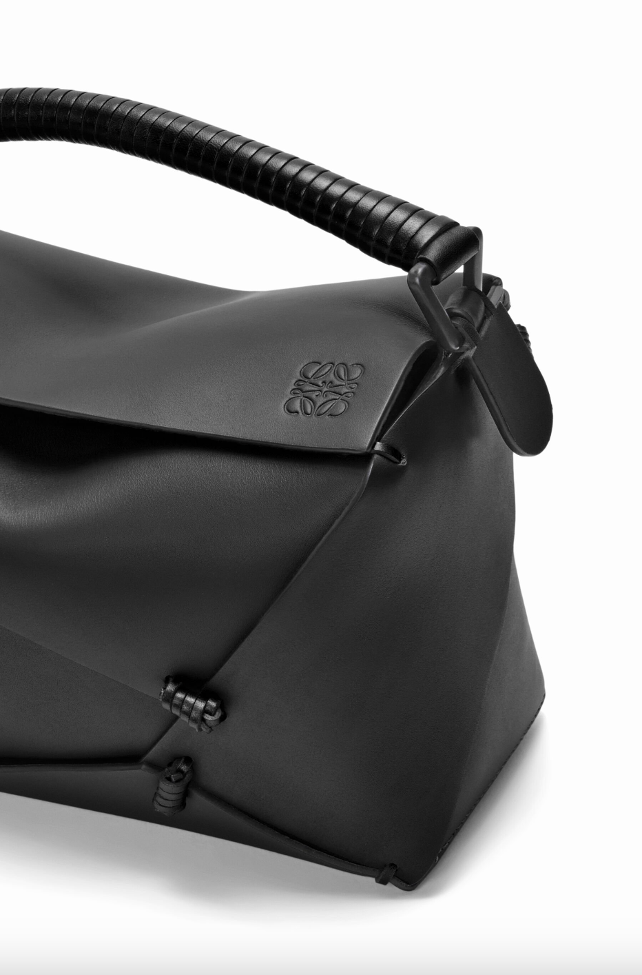 LOEWE × 松本破風藝術家合作系列手袋