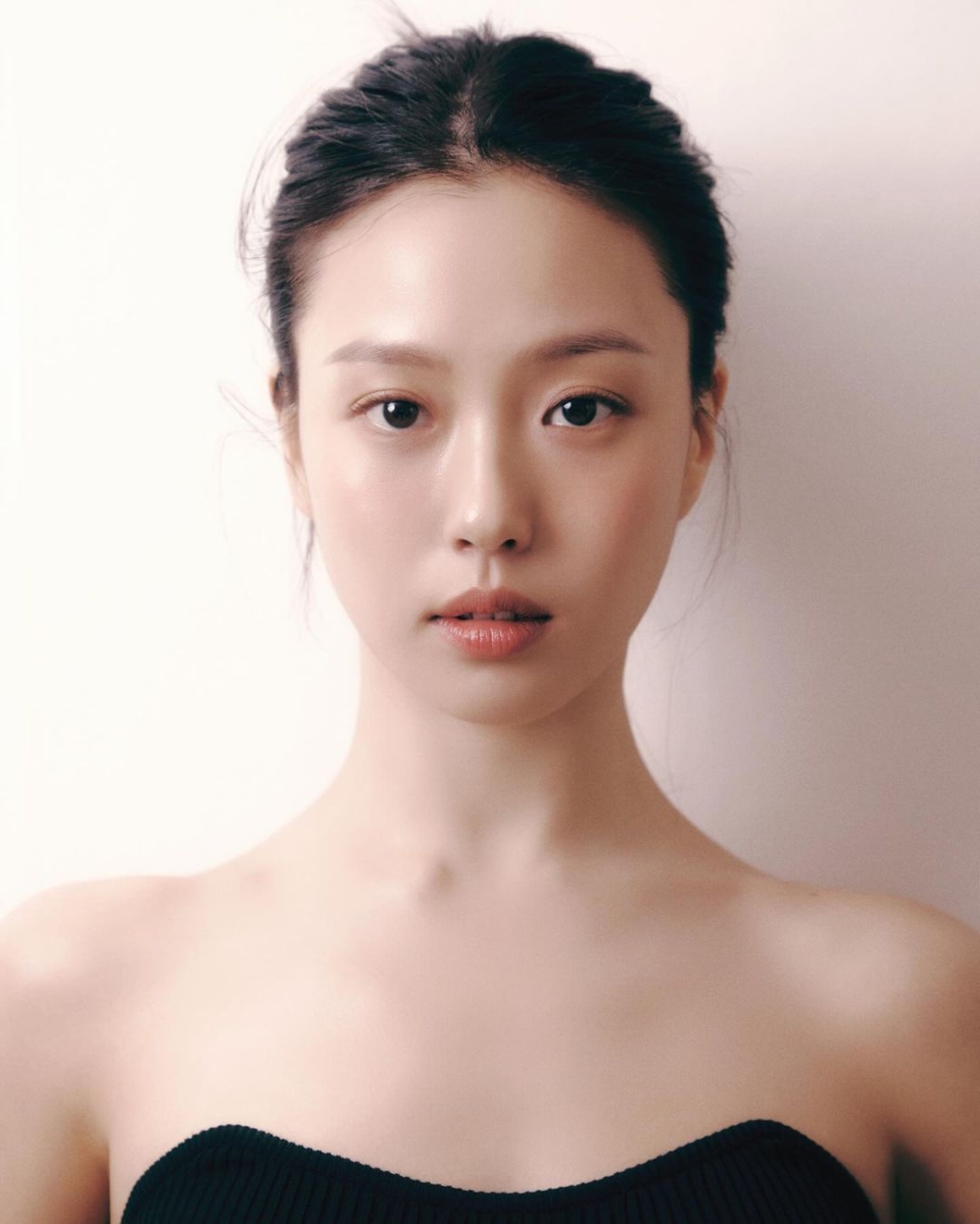 高旻示對於卸妝清潔尤其重視講究。