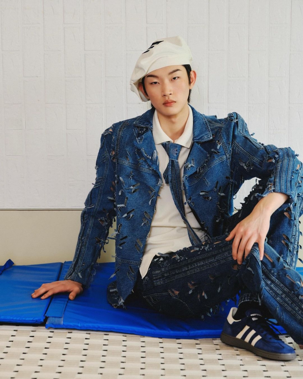 Juntae Kim也和adidas Originals合作