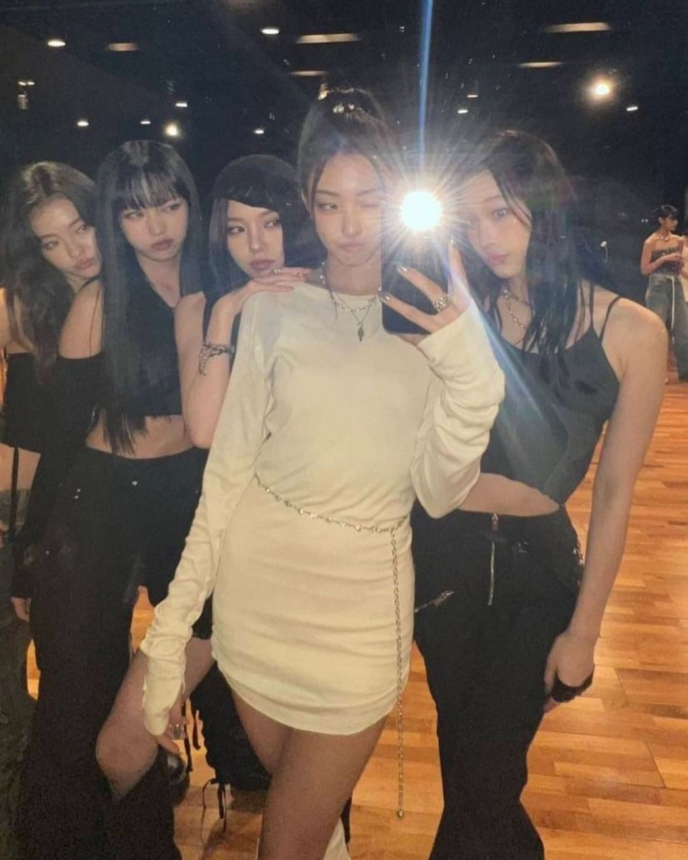 曾和BLACKPINK同框過的童模Ella Gross和千金文徐允都在內