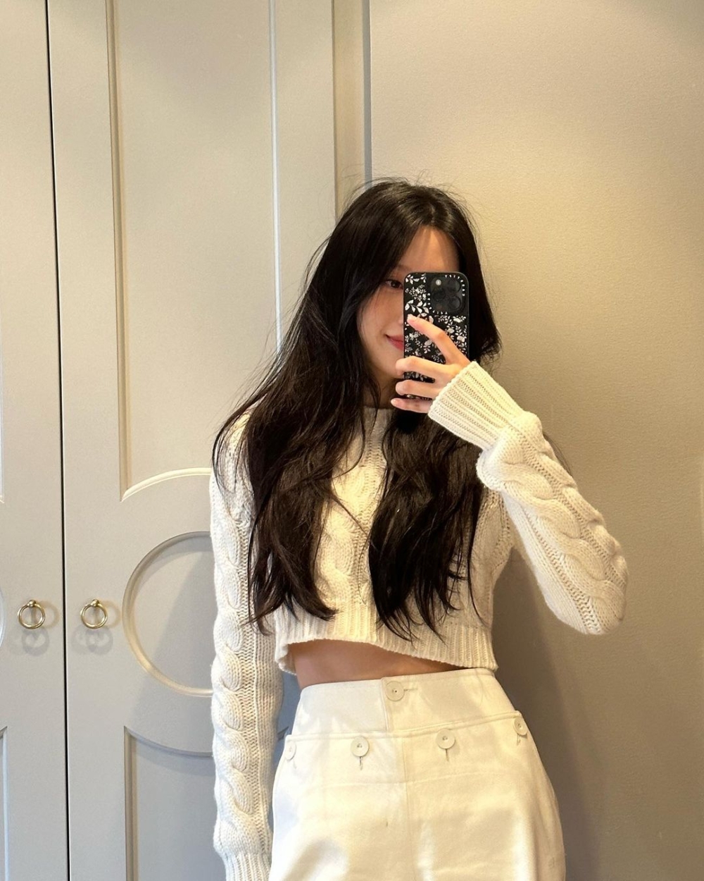 柔軟的針織衫、寬大的落肩衛衣，就能很好的展現軟綿綿的感覺