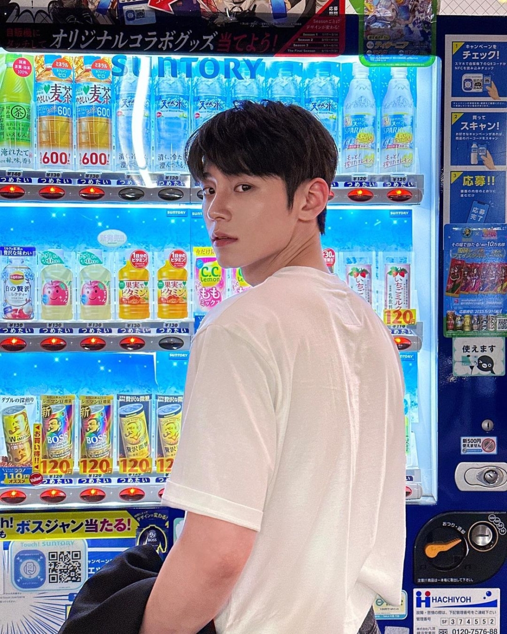 全昌河驚人的外貌也引來時尚、美妝品牌的注意