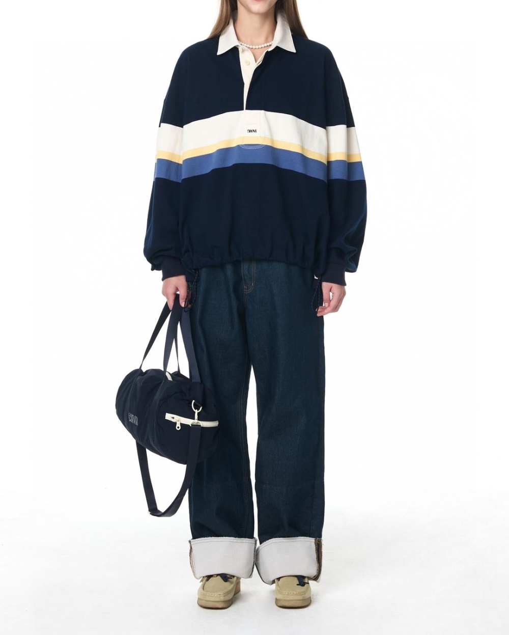 Oversized版型的Polo Shirt在Gen-Z的時尚圈中特別流行