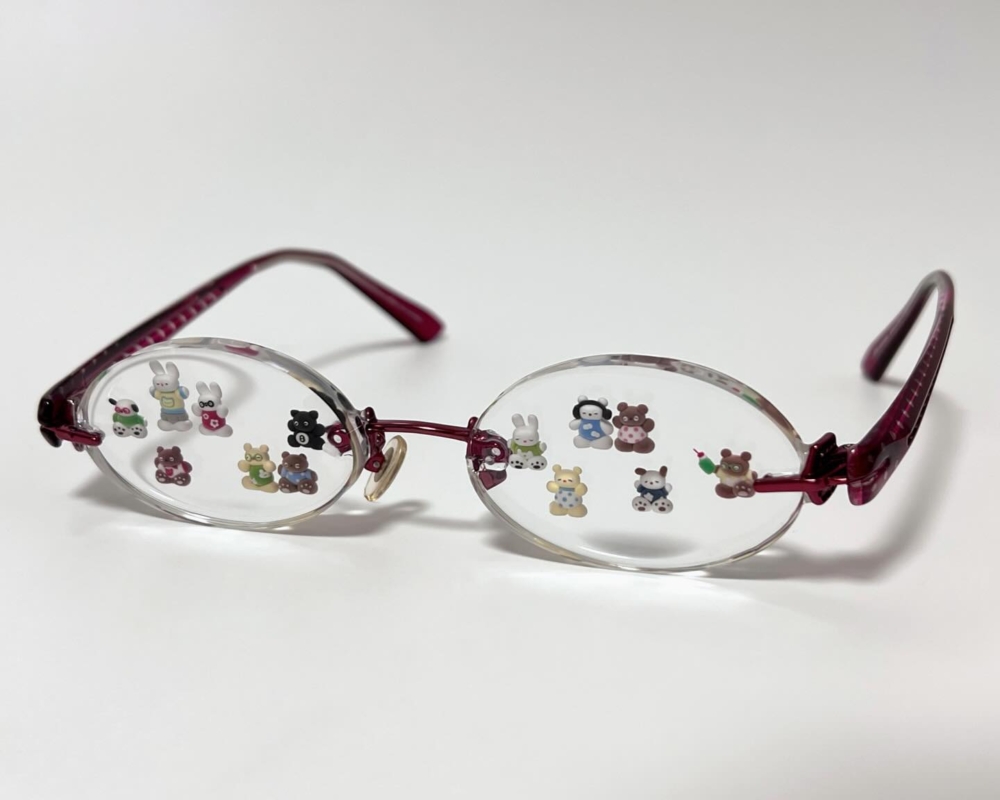 每一件樹脂小物都蘊含著她對細節的極致追求