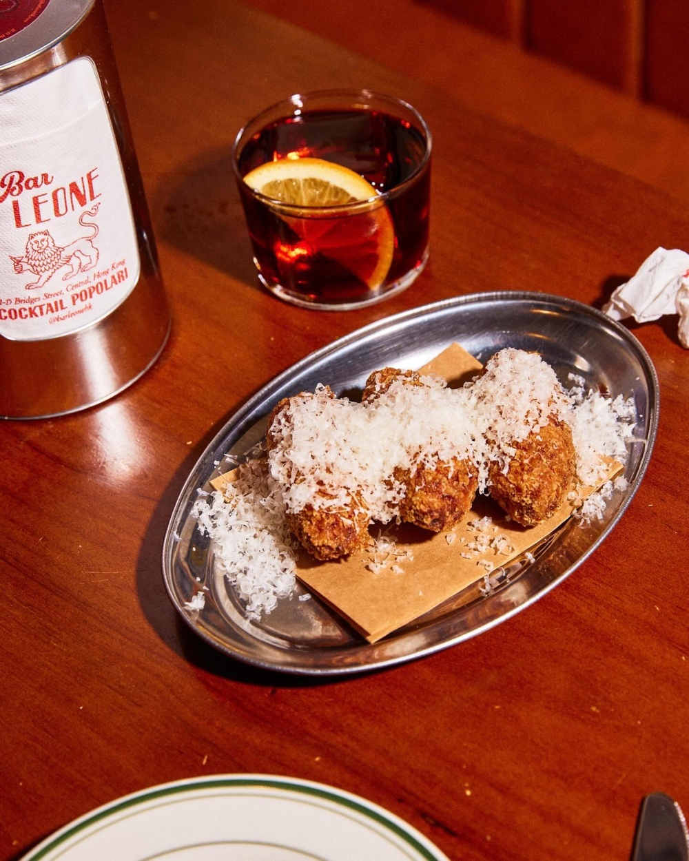 除了調酒，Bar Leone的小吃菜單也頗受歡迎