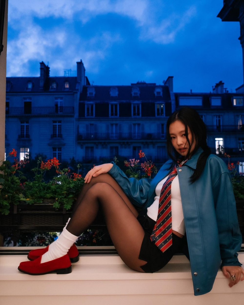 Corpcore逐漸在年輕世代的日常穿搭中占據一席之地,成為時尚潮流的一部分