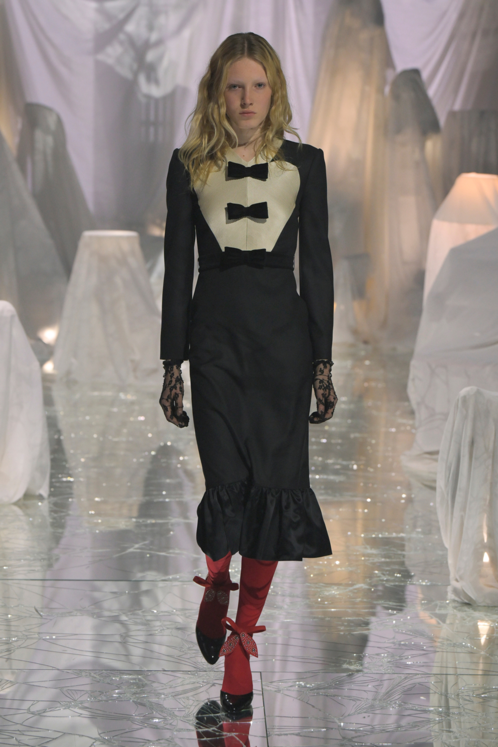 Valentino SS25春夏系列