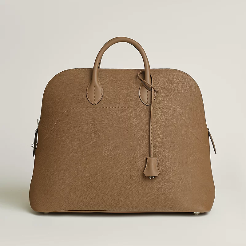 Bolide à dos保留了Bolide家族標誌性的橢圓形外觀