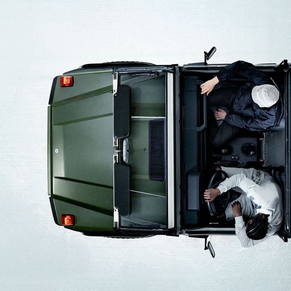 「Project G-Class Past II Future」膠囊系列致敬90年代