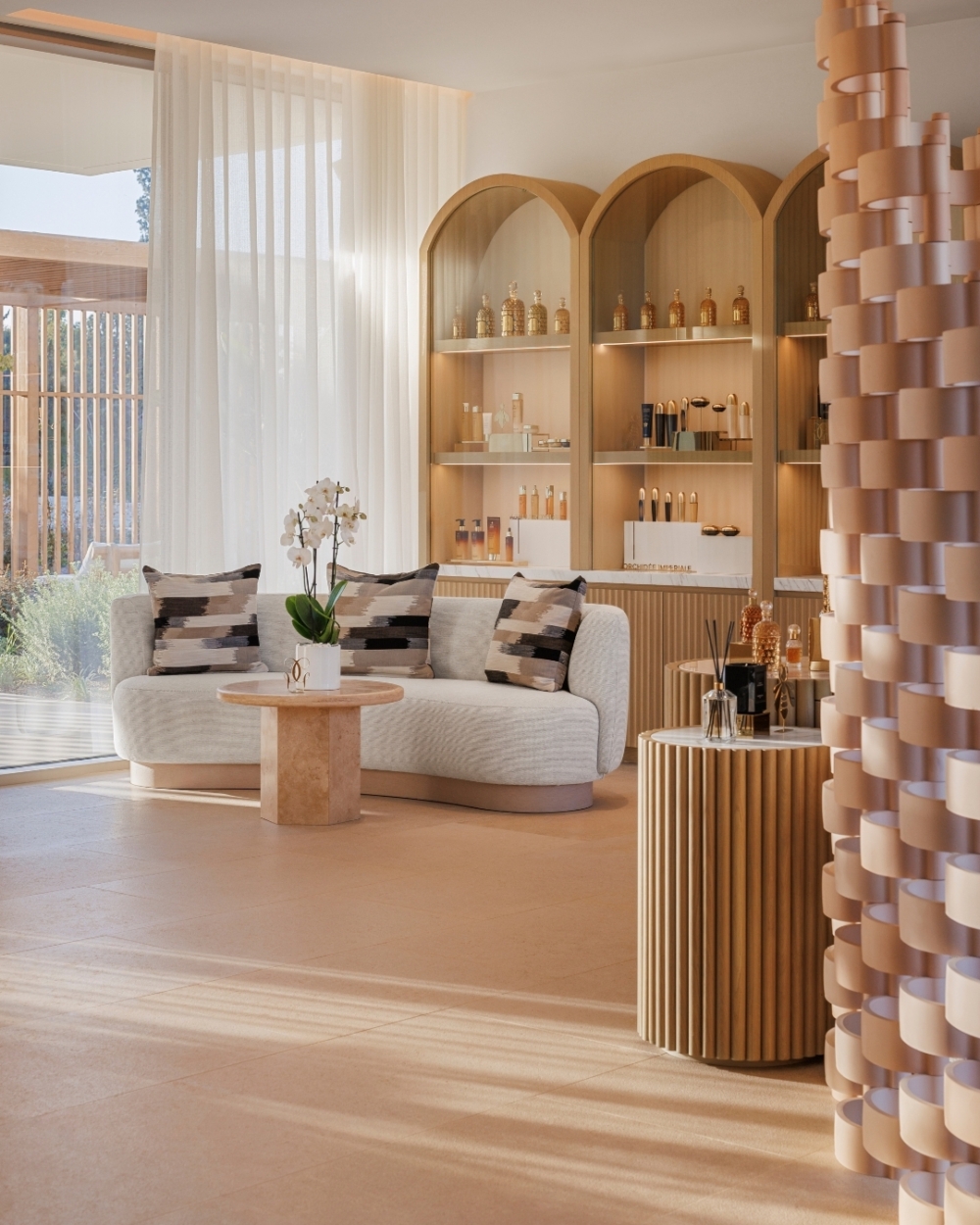 獨一無二的嬌蘭水療中心,讓旅客在面朝大海的靜謐環境中徹底放鬆身心