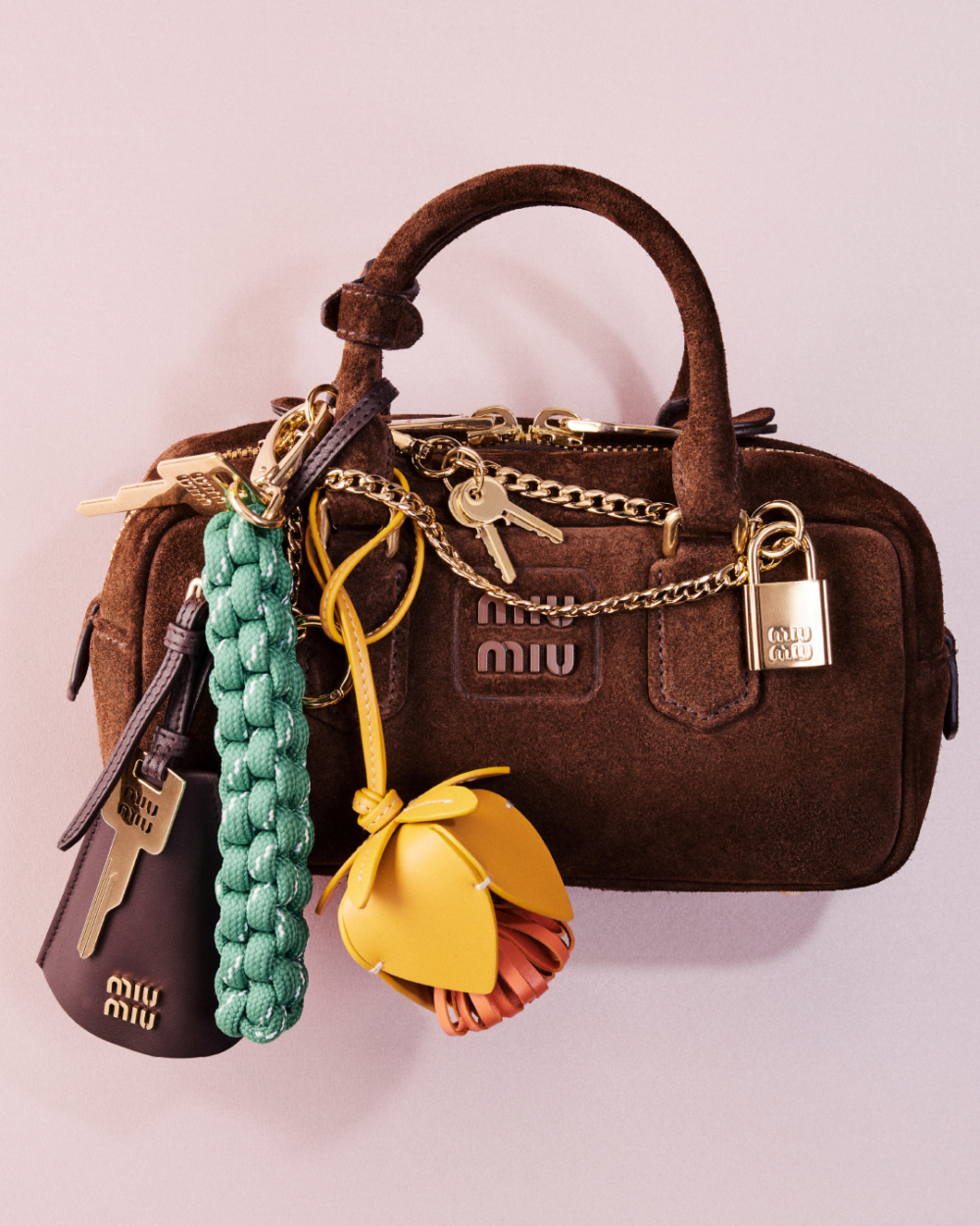 Arcadie手袋在Lyst最熱門商品中排名第4位