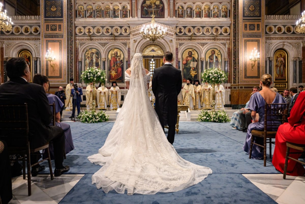 Princess Theodora的母親結婚時也有配戴同一條頭紗,是世代傳承的象徵