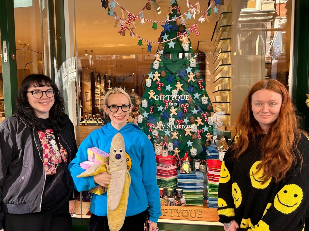 英國羊毛氈藝術家Lucy Sparrow在倫敦開了一間 羊毛氈Diptyque