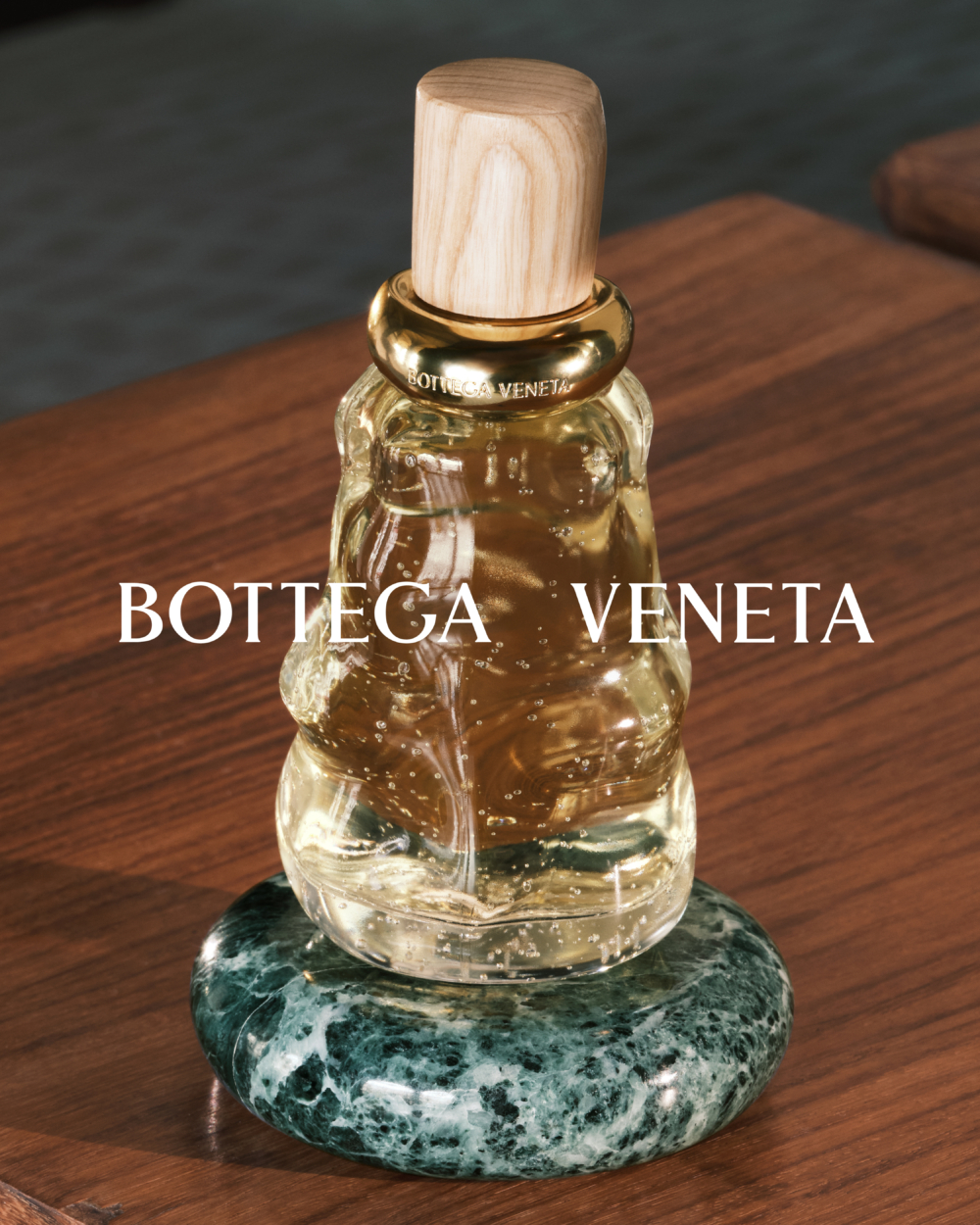 模仿起威尼斯建築的大理石牆、地板和外牆