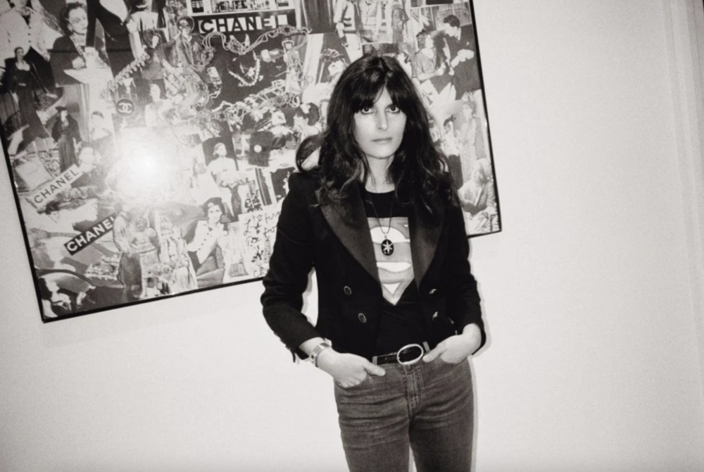 Virginie Viard的作品融合了CHANEL的經典元素，但也加入現代的設計語言