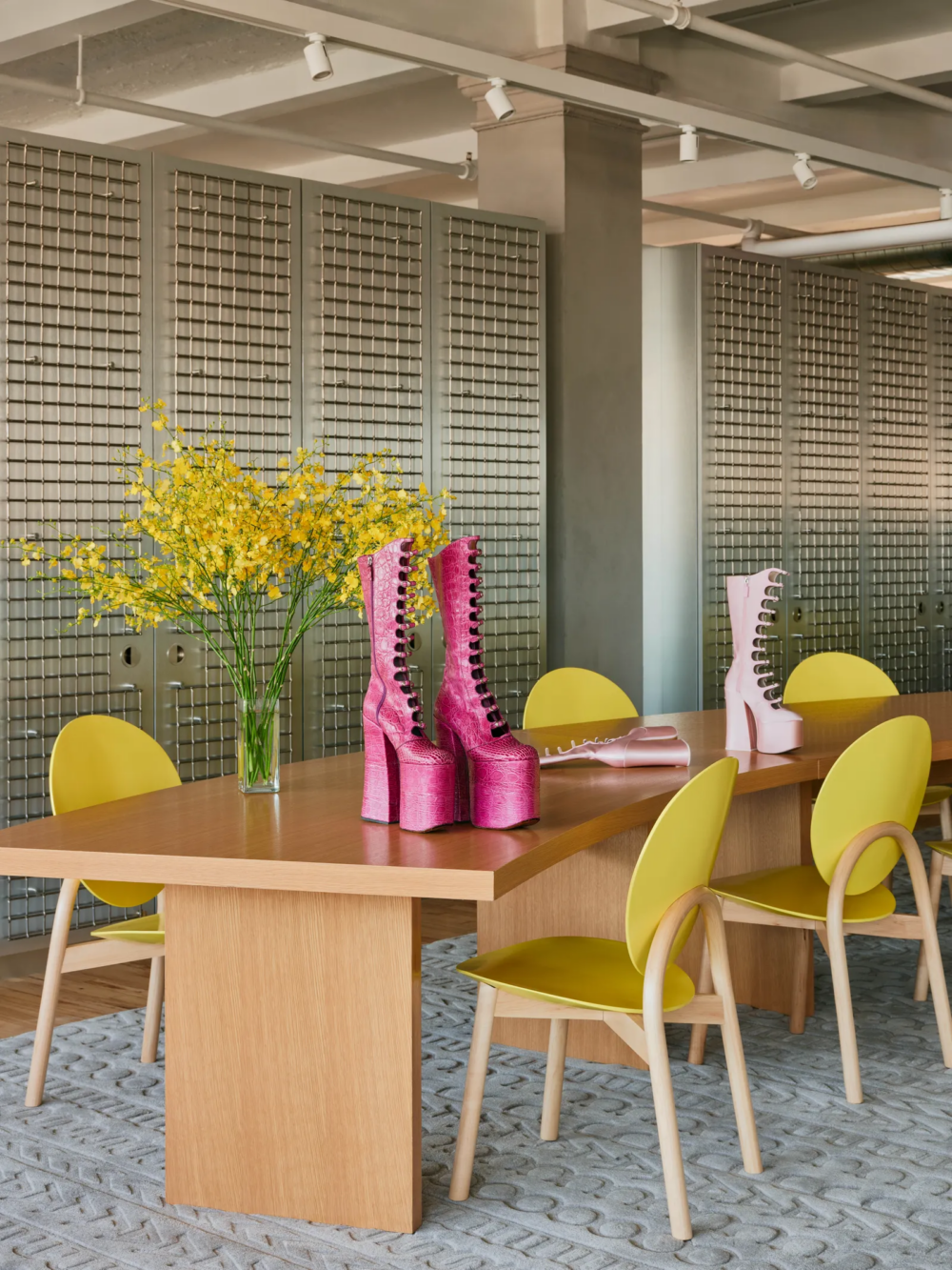 俏皮地增添了流行色彩和個性。