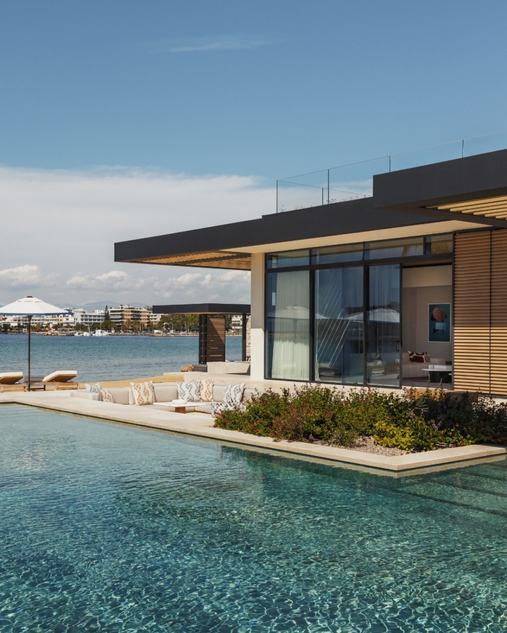 度假村的客房、平房和別墅系列採用永續、環保的設計