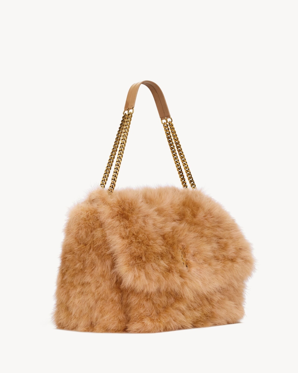 採用羽毛,人造絲,真絲,棉打造而成。