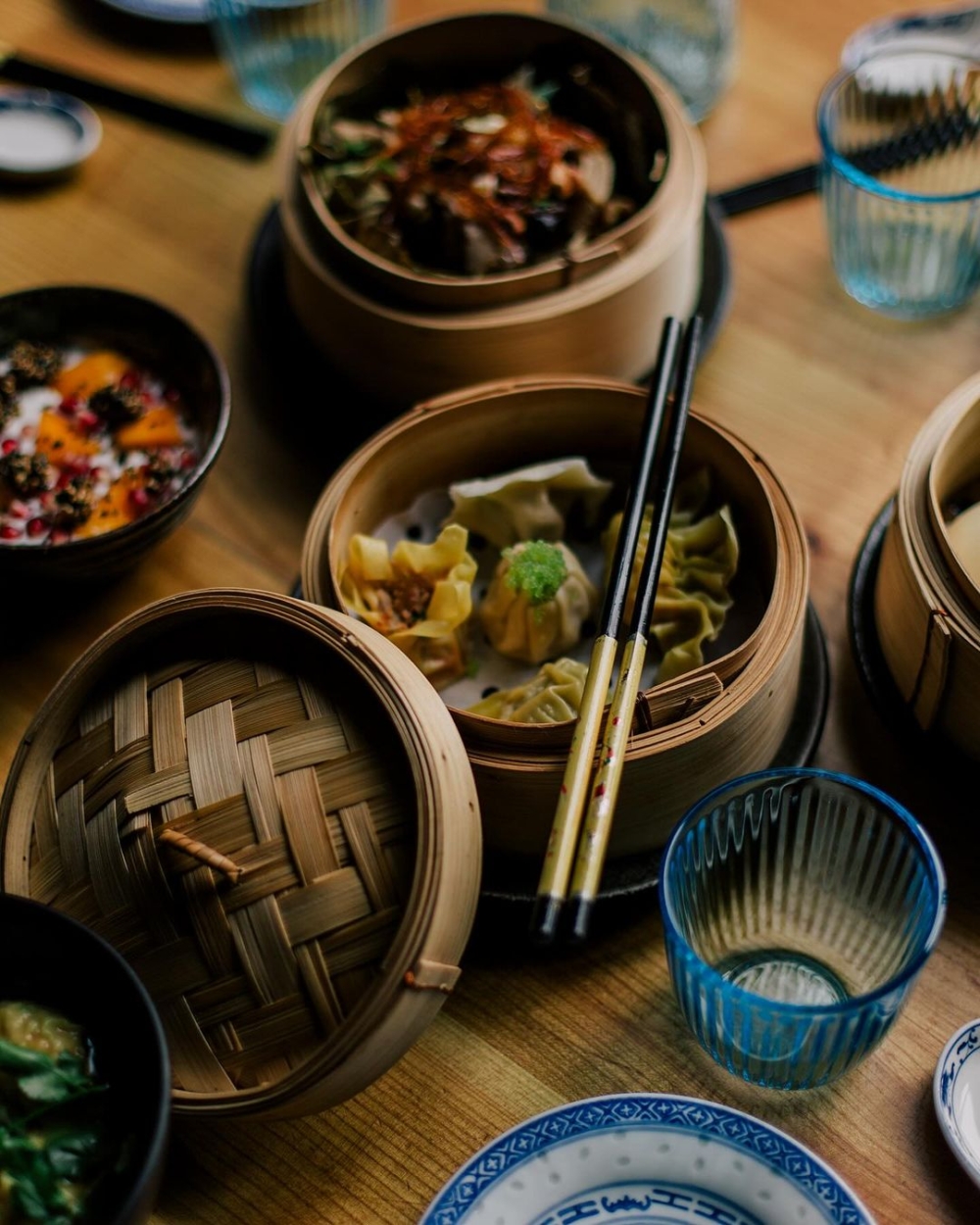 餐廳名字「Yam’Tcha」來源於廣東話，意指喝茶、飲茶