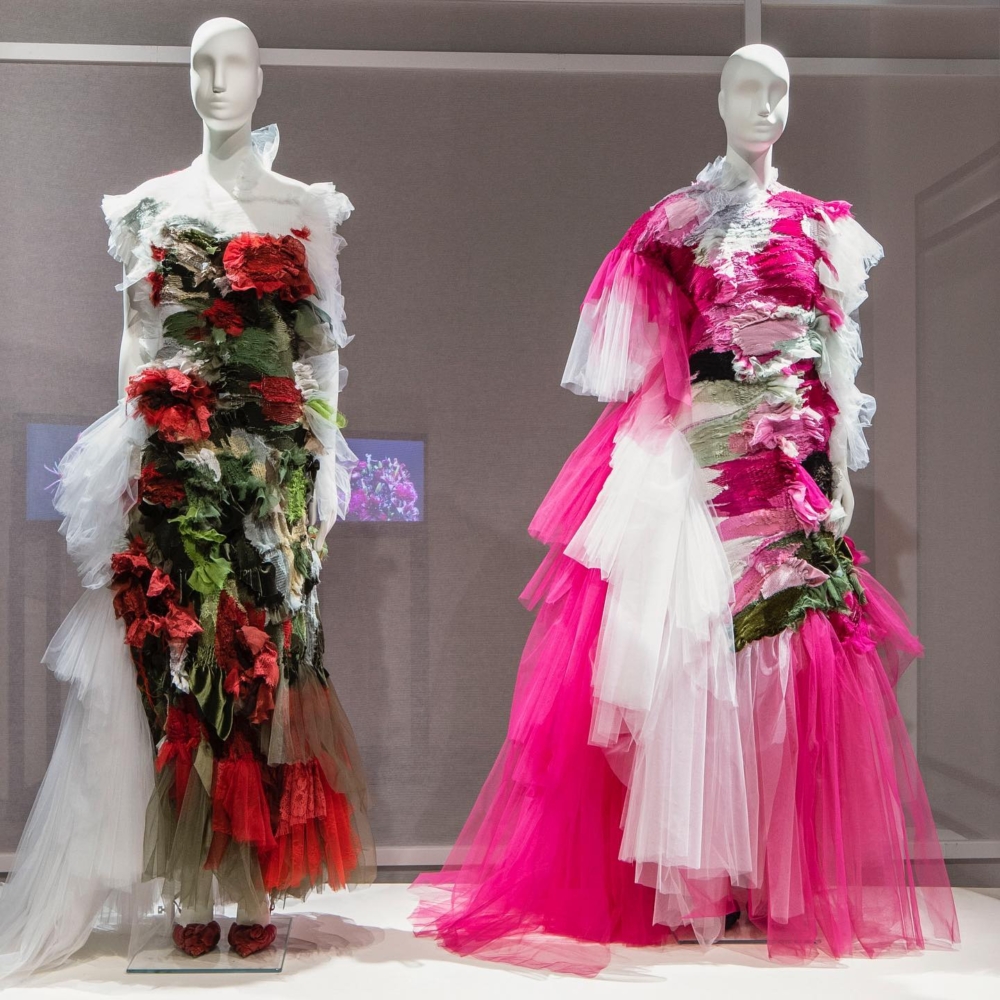 Caroline Hu常通過傳統與現代技術的結合展現出細膩的設計工藝