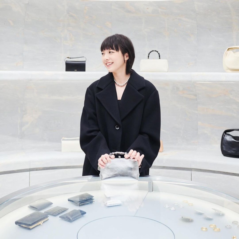 鍾雪瑩其實最初並不是以演員為目標，而是嘗試了多種身份