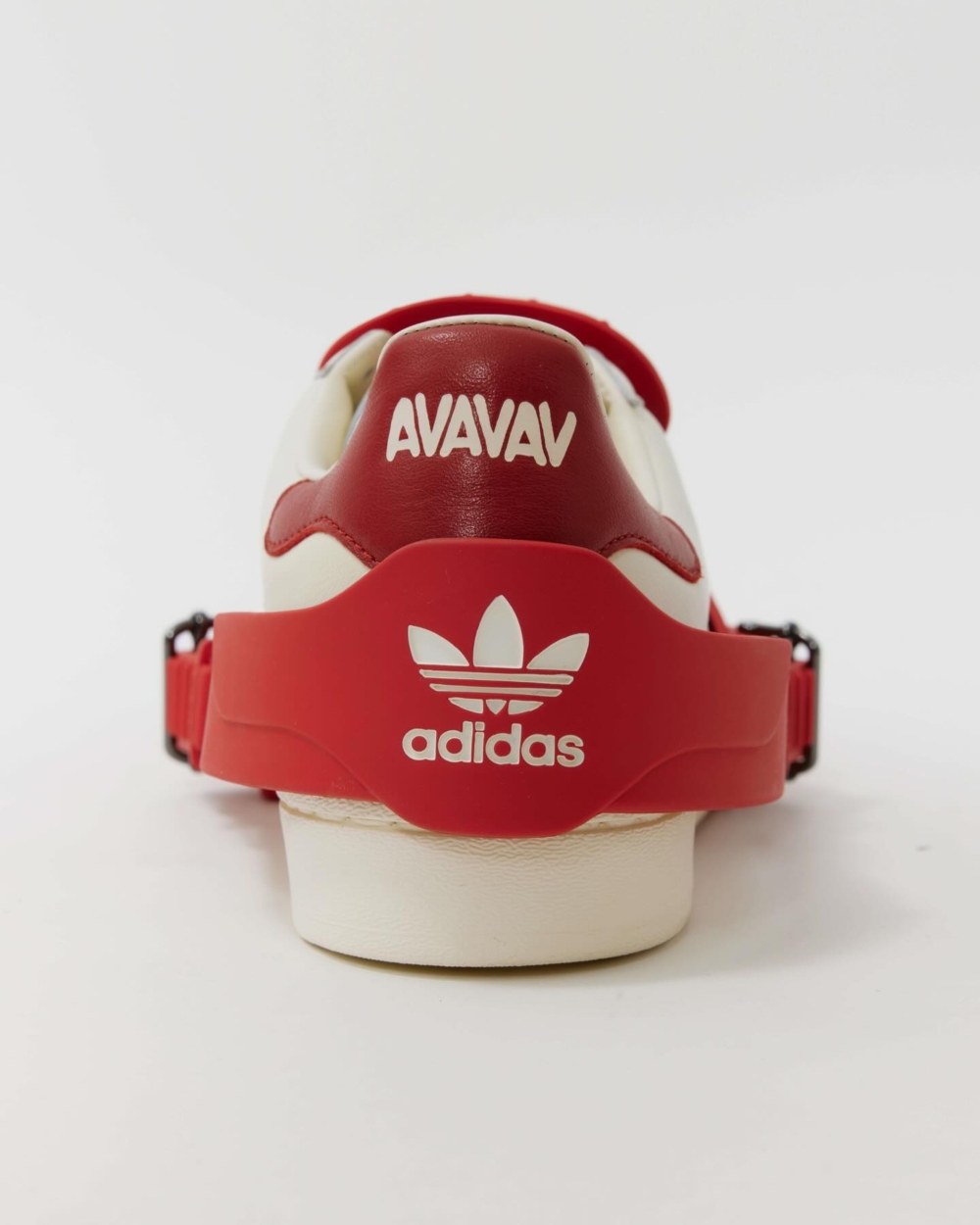 AVAVAV × adidas Originals系列