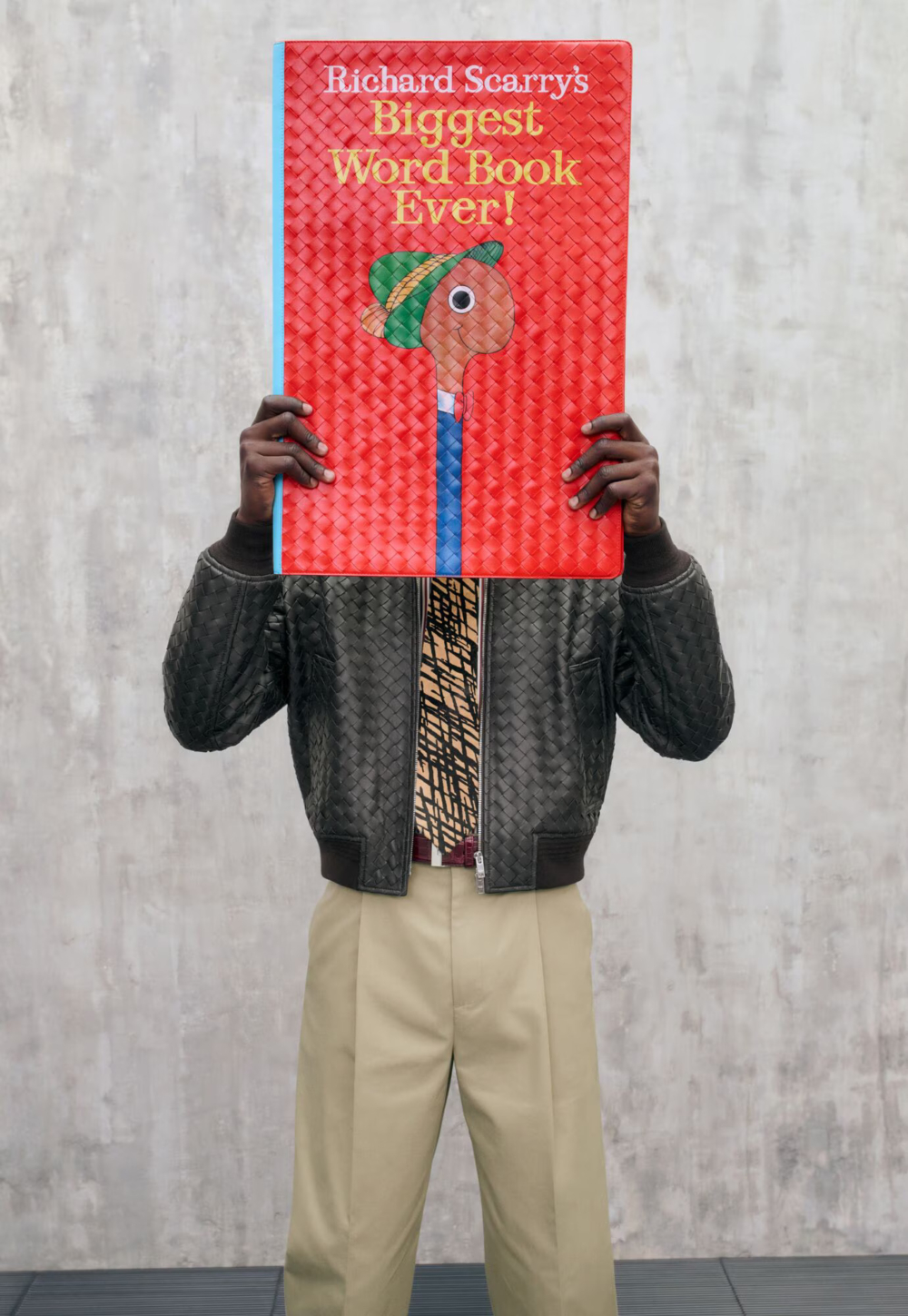 Richard Scarry是美國一位著名的作家和插畫家,以創作色彩豐富、細節滿滿的兒童書籍受到歡迎