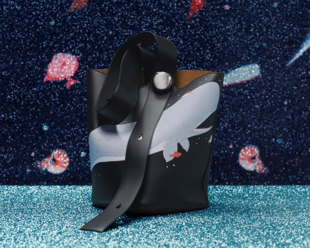 Puzzle和Pebble Bucket水桶袋則可以看到一隻巨鯨