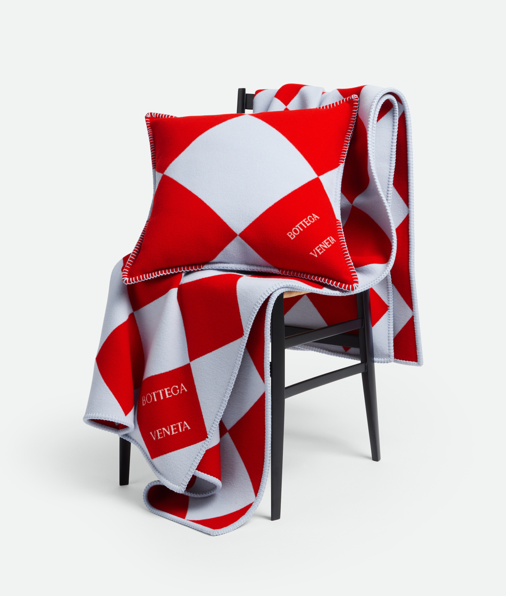 這次的系列中也推出了舒服的家居用品