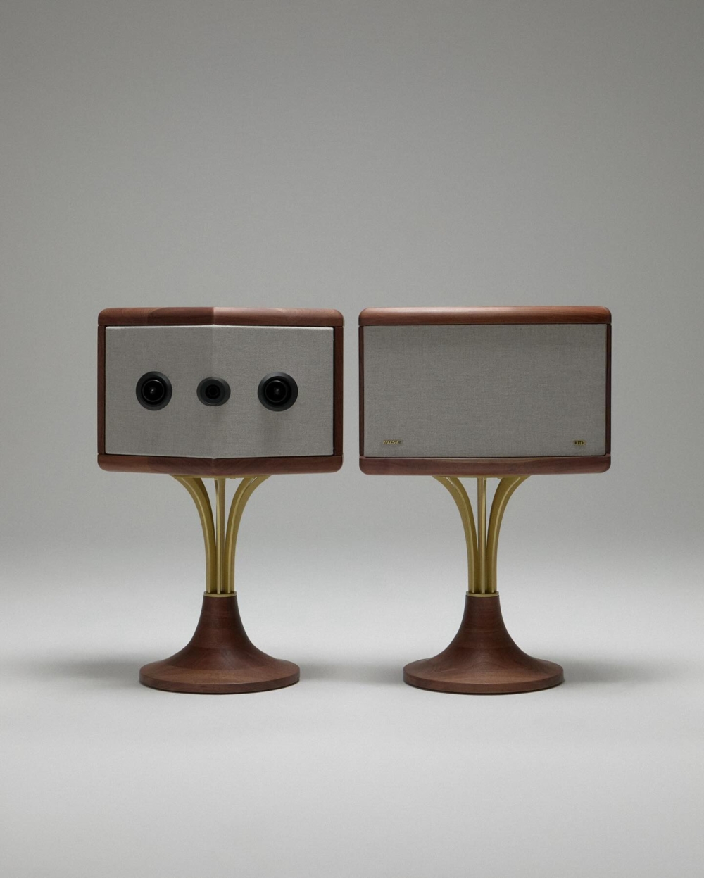 Bose音響攜手 KITH 打造全新901揚聲器