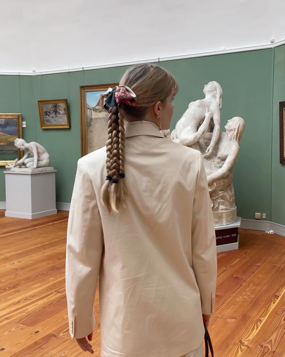 綁成蝴蝶結也好看