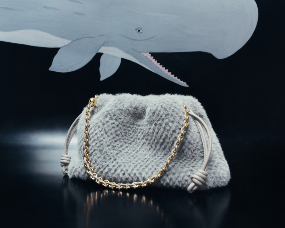 不同材質的經典手袋有不同風格