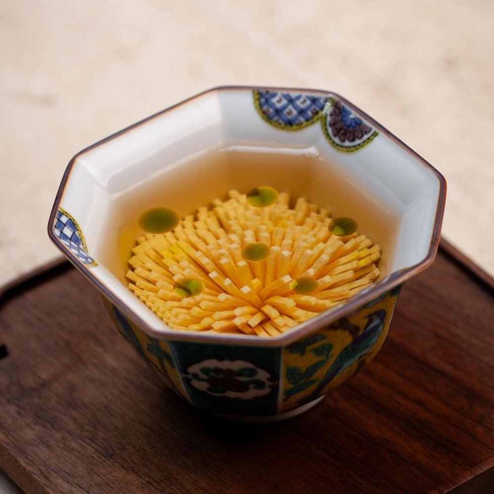 餐廳以豆腐為核心元素,將這一傳統食材注入現代料理的靈魂