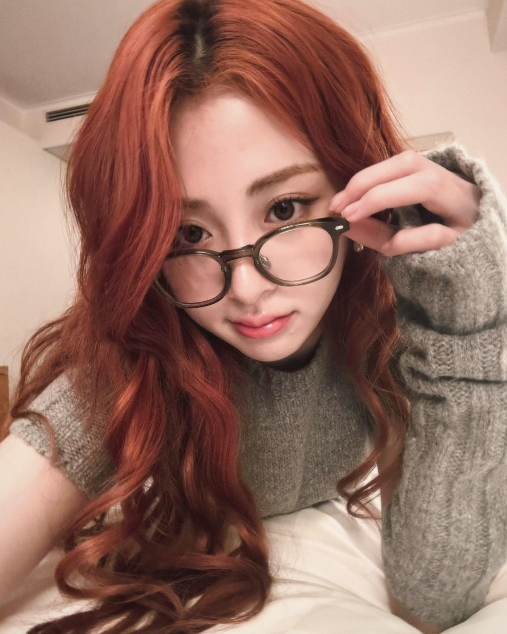 圓形臉就適合較方或有菱角的鏡框,能平衡臉部的圓潤感