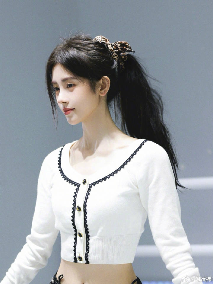 高馬尾俐落又精緻