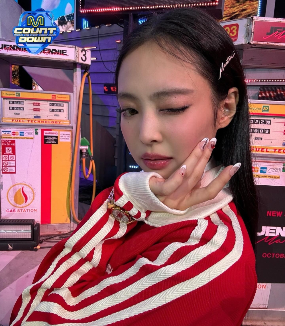 AVAVAV × adidas Originals系列