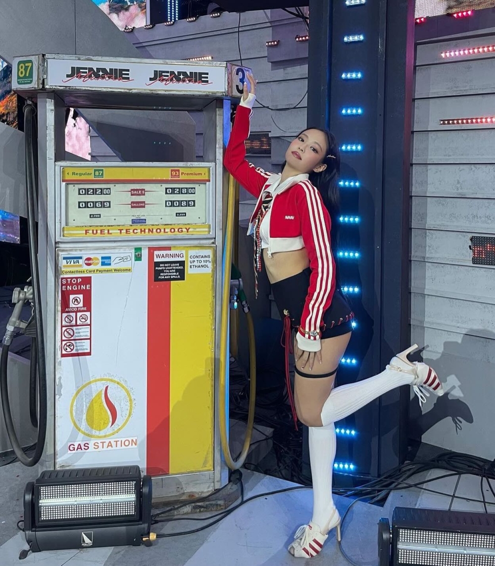 AVAVAV × adidas Originals系列