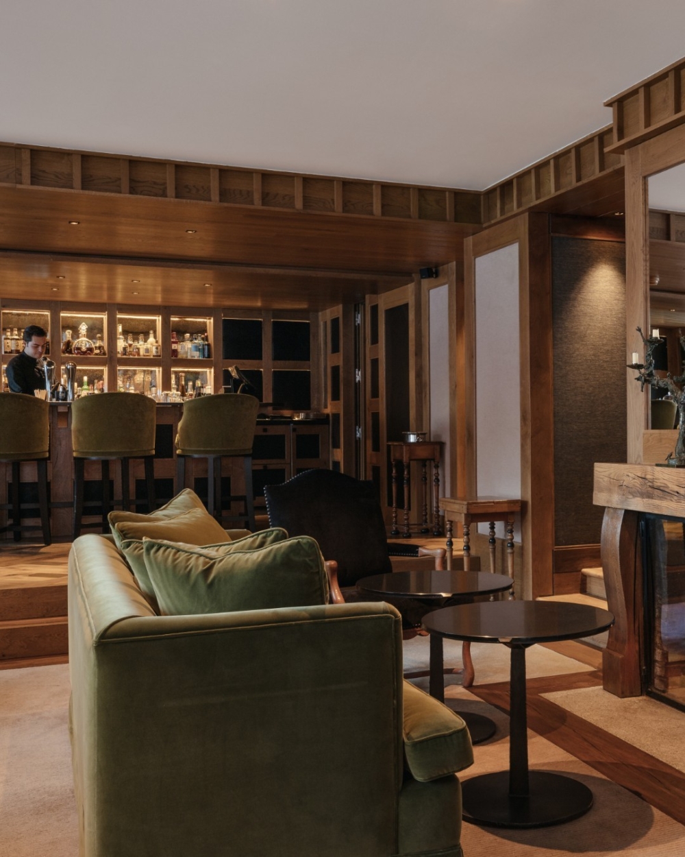 不僅可以享受滑雪帶來的快感，更能沉浸於奢華的氛圍之中