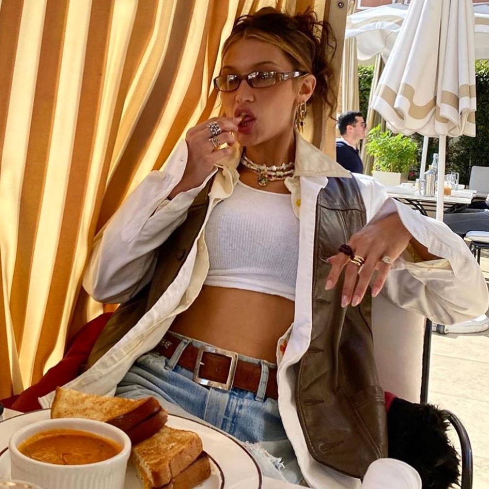 Bella Hadid戴上Beepybella項鍊