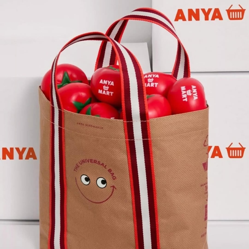 Anya Mart限定的獨家迷你版Universal Bag。