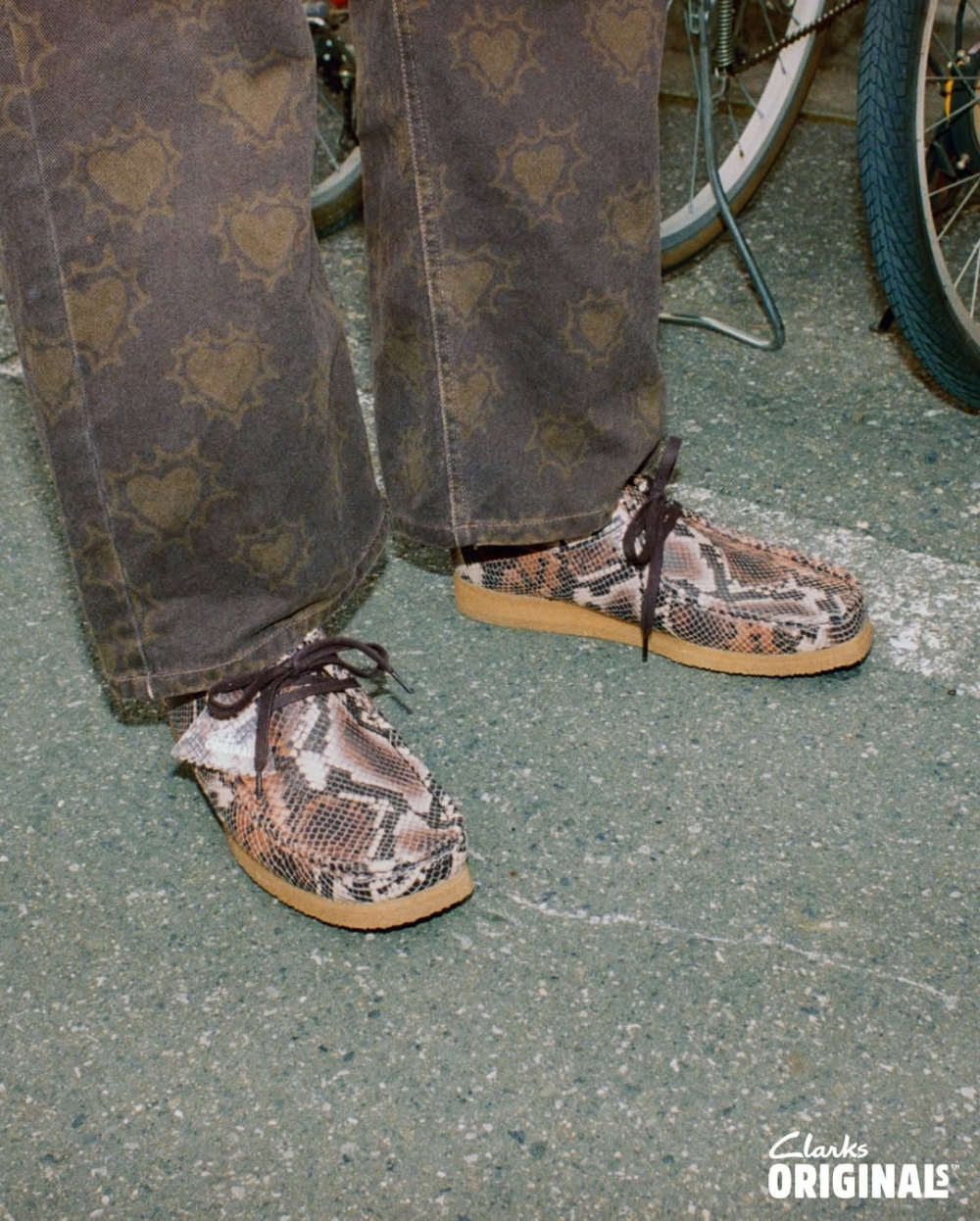 袋鼠鞋有許多不同鞋面材質