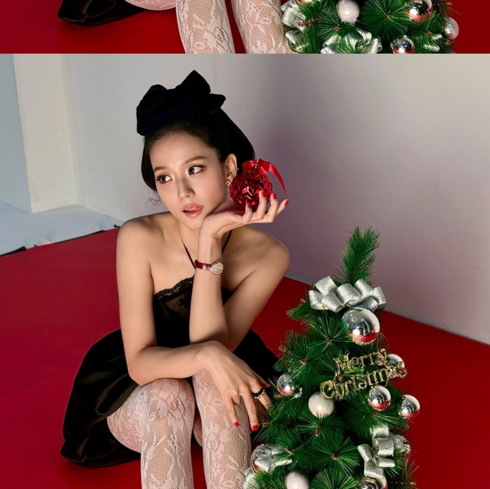 Jisoo再度化身聖誕公主