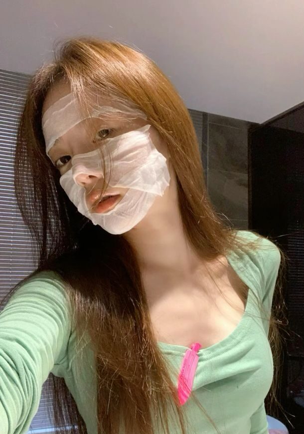 想提升滋潤效果，又怕油膩黏笠的話，不紡一試「輕油敷法」。