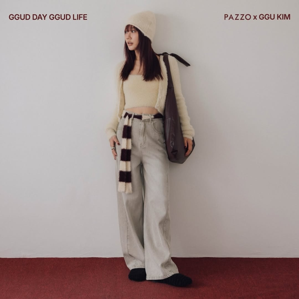 細長窄圍巾不僅可以圍在脖子上，還能當作腰帶來使用