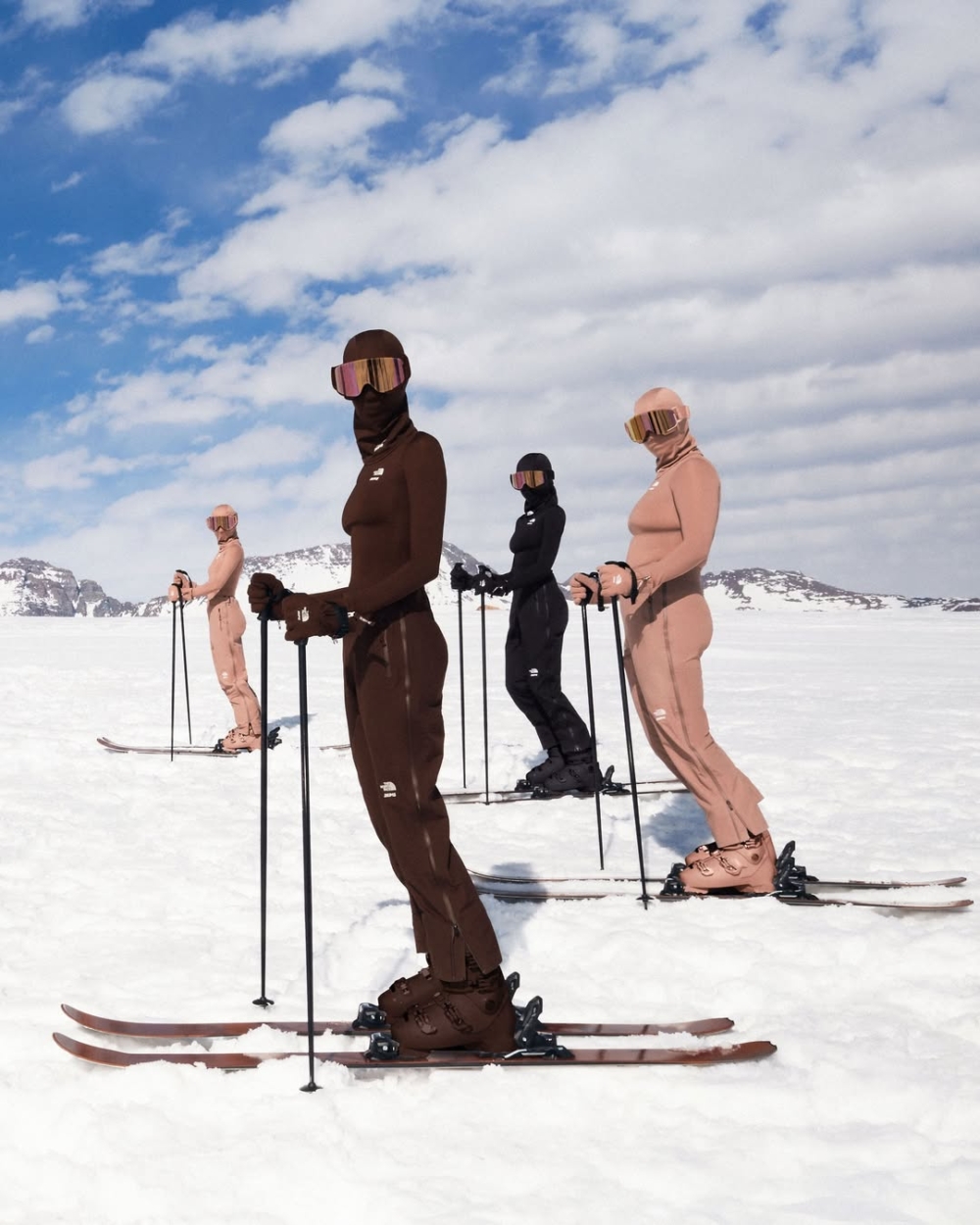 從雪山到城市街頭，隨時切換場景