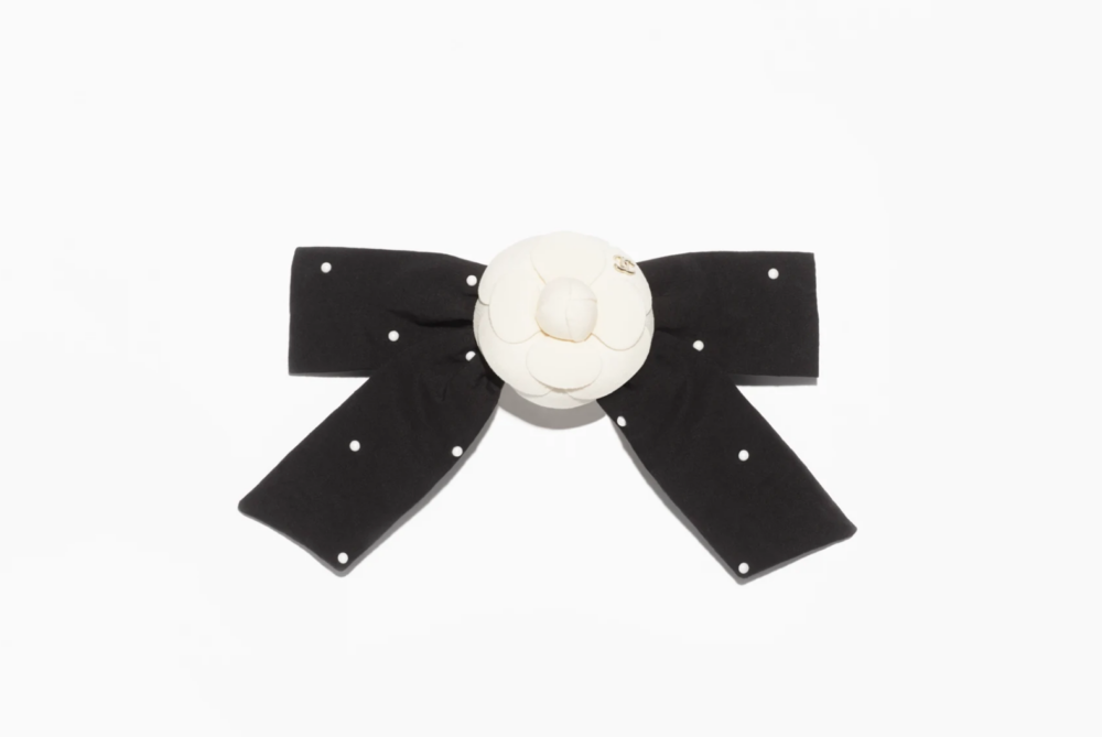 CHANEL Bow Barrette