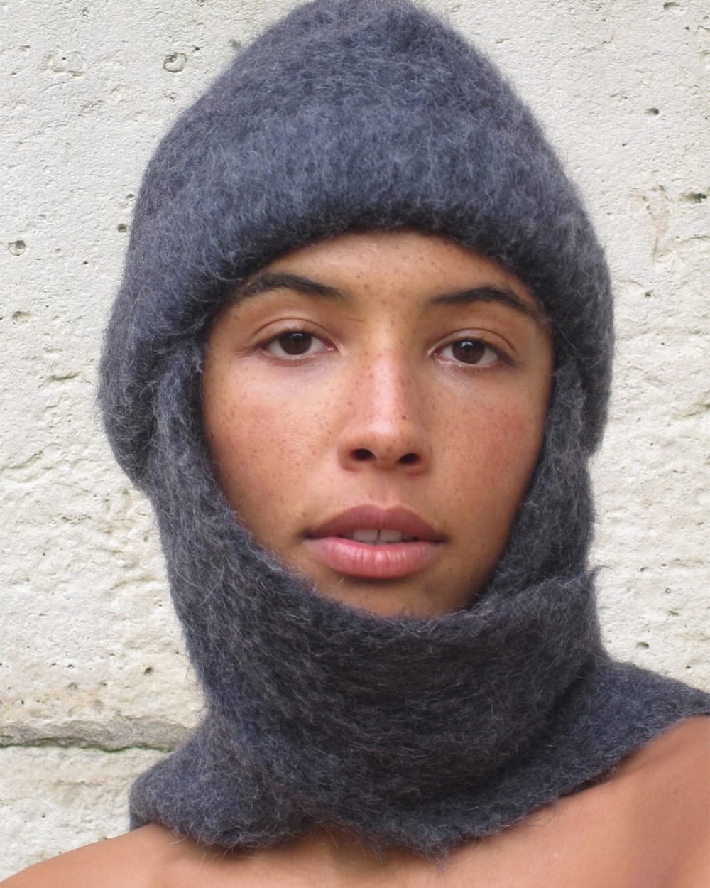 巴拉克拉法帽(Balaclava)最初是一種功能性的頭部保暖裝備